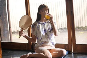 Mùa hè buồn chán ở quê nện vợ yêu nhà sát bên thiếu thốn vì lấy ông xã già