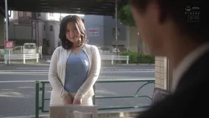 Chồng yêu yếu không làm lên đỉnh, cô vợ lên mạng tìm trai trẻ làm tình khỏe