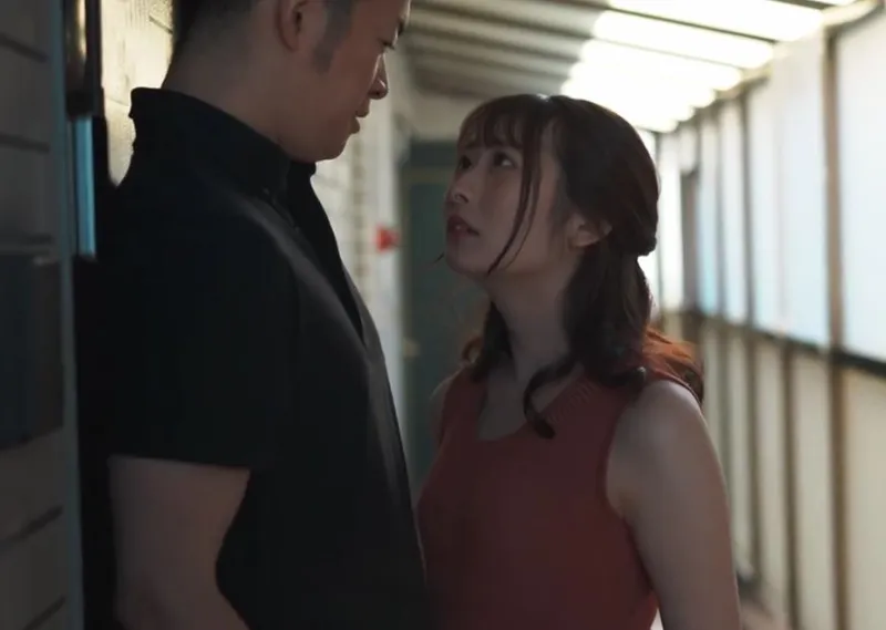 Vợ mang thai, tôi bị sexy bởi vợ nhà sát bên thường ở nhà một mình