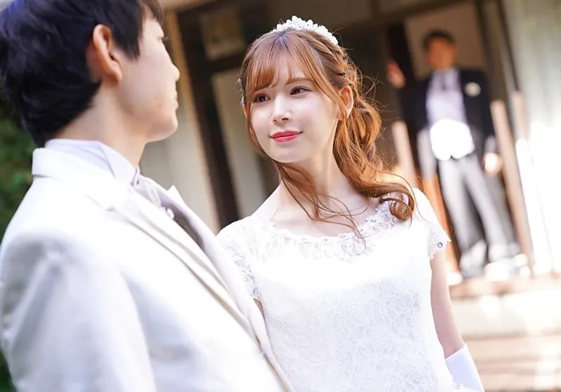 Bố chồng yêu nện người tình của con trai ngay sau lễ cưới của con trai